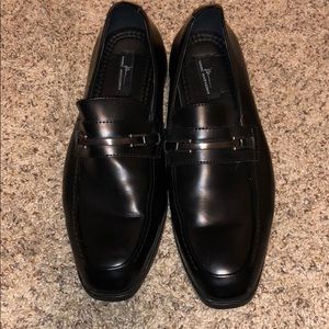 Dress shoes